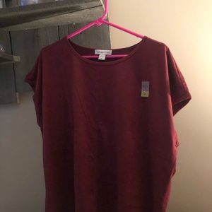 Burgundy tee